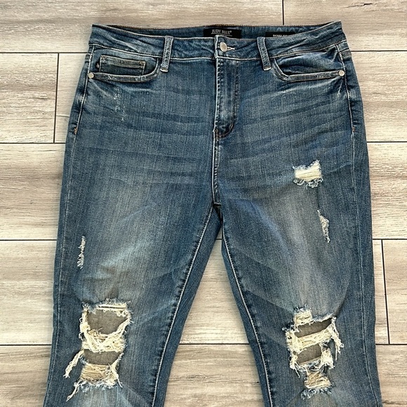 Judy Blue skinny fit distressed jeans size 31 - Picture 3 of 11